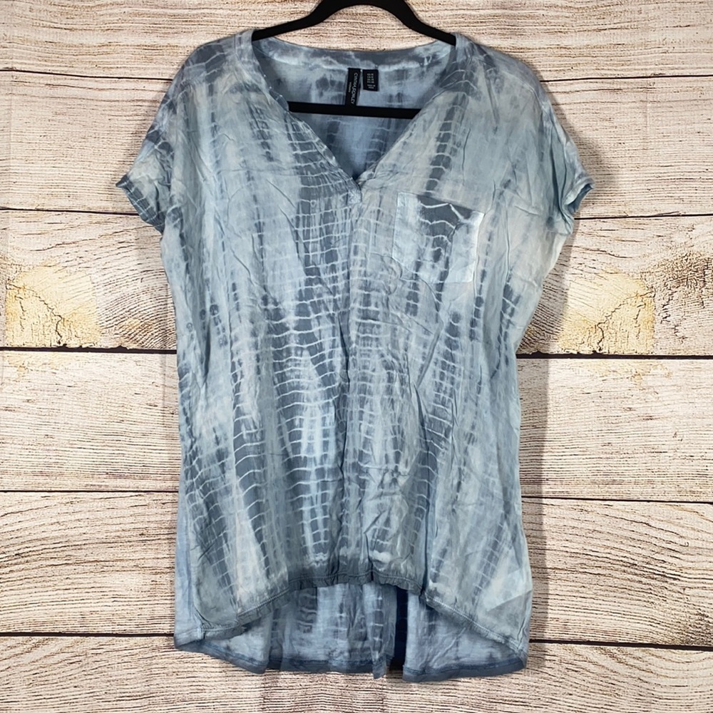 Cynthia Rowley Woman Blue Tie Dye V-Neck Short Sleeve Curved Hem Pocket T-Shirt
